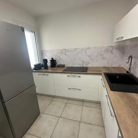 Сasa de vacaciones Moderne, Climatise Et Barbecue Prive Chateau-Arnoux-Saint-Auban