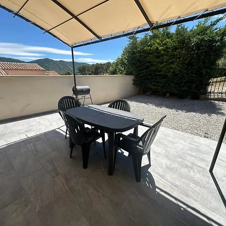 Moderne, Climatise Et Barbecue Prive Сasa de vacaciones