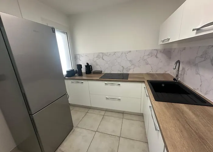 펜션 Moderne, Climatise Et Barbecue Prive 샤토 아르노