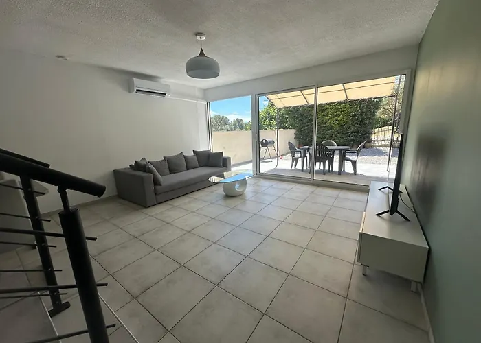 펜션 Moderne, Climatise Et Barbecue Prive *